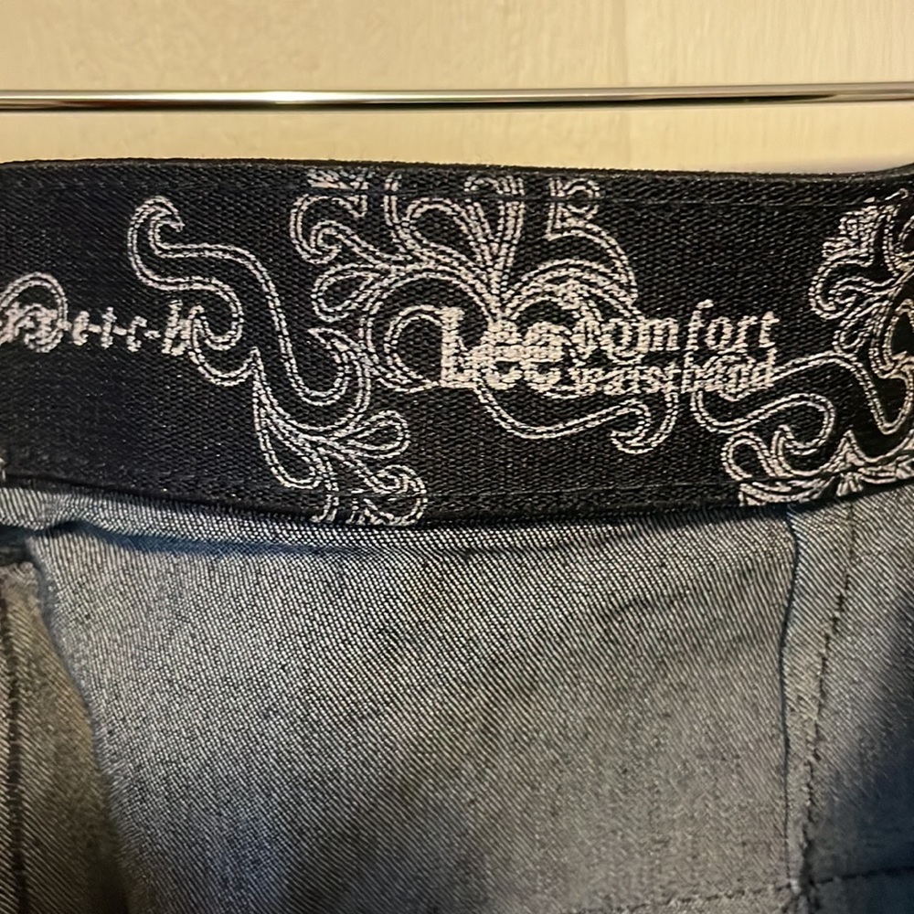 Jeans - Picture 3 of 6